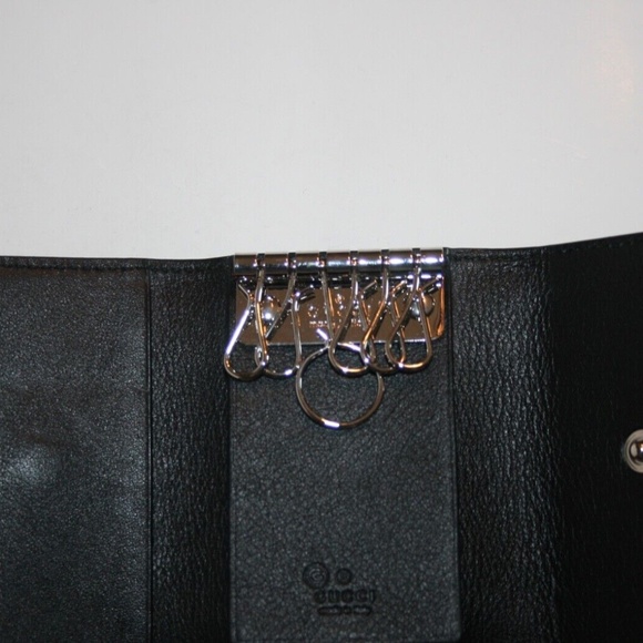 Gucci Guccissima Monogram Leather Keychain Wallet - Picture 3 of 5